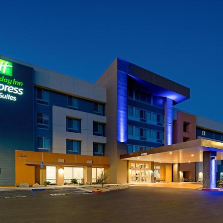 Holiday Inn Express & Suites Palm Desert - Millennium By Ihg Exterior foto