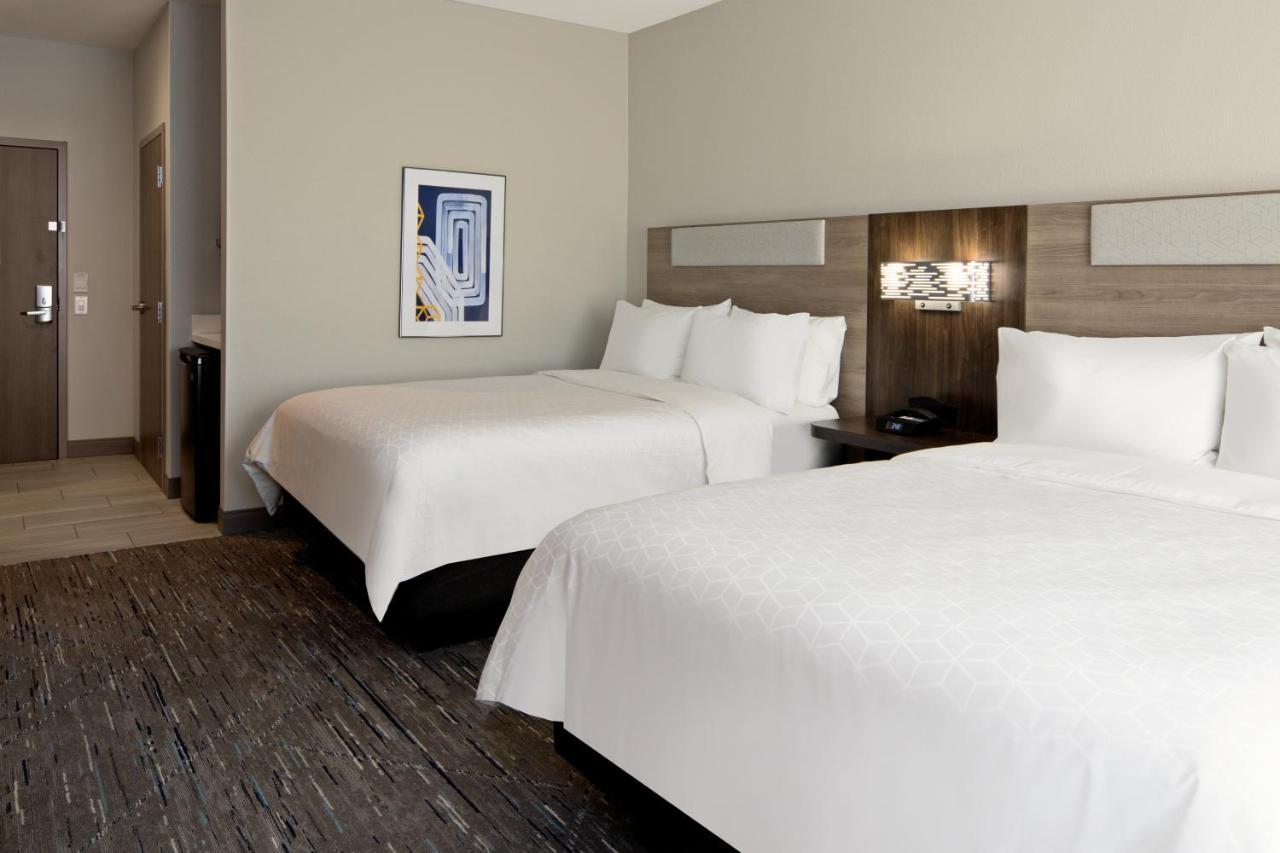 Holiday Inn Express & Suites Palm Desert - Millennium By Ihg Exterior foto